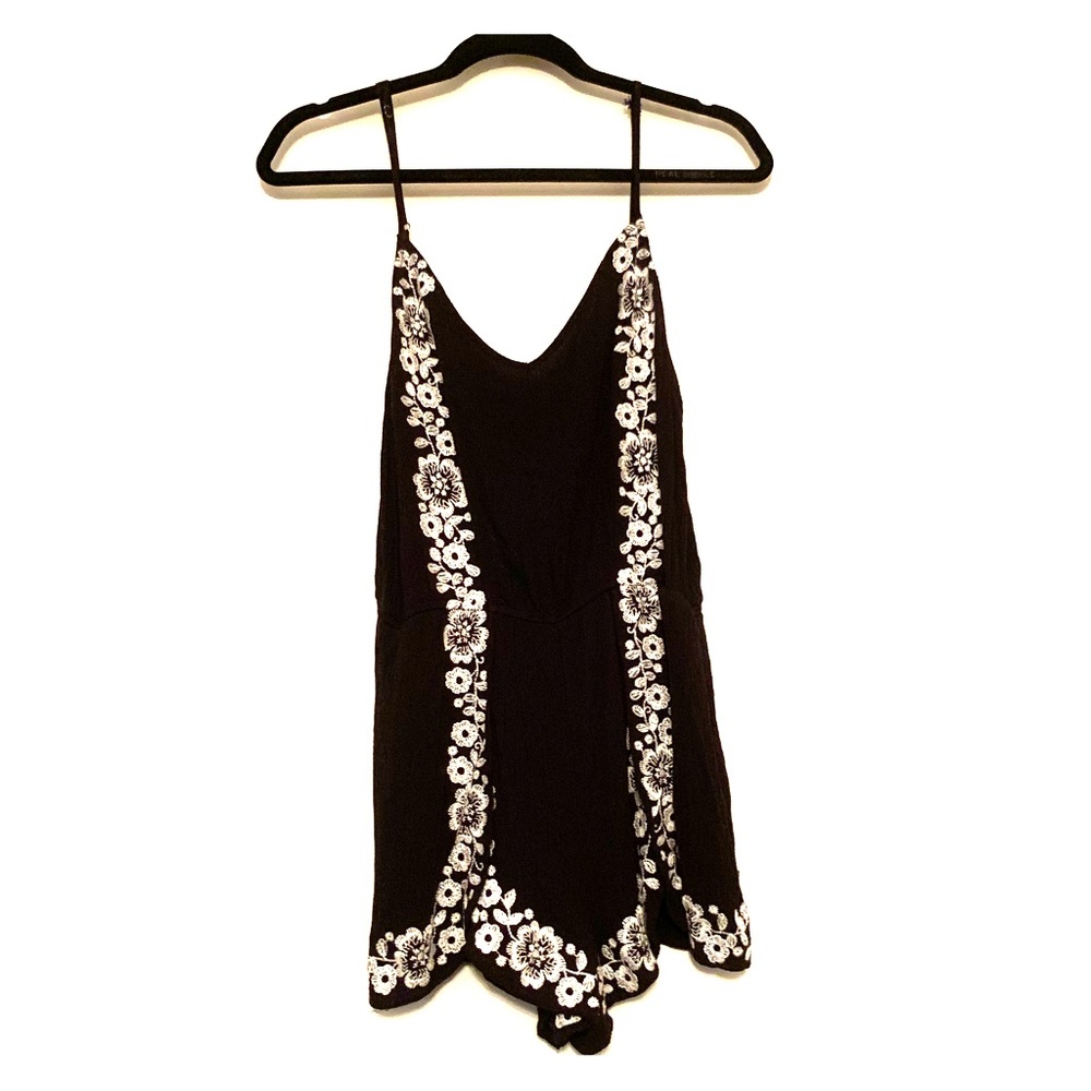 Forever 21 Black/Floral Romper